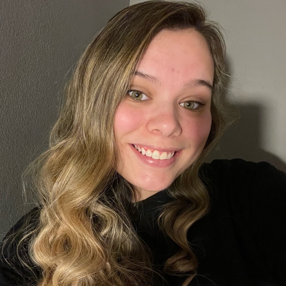 Meet your Posher, Kayla